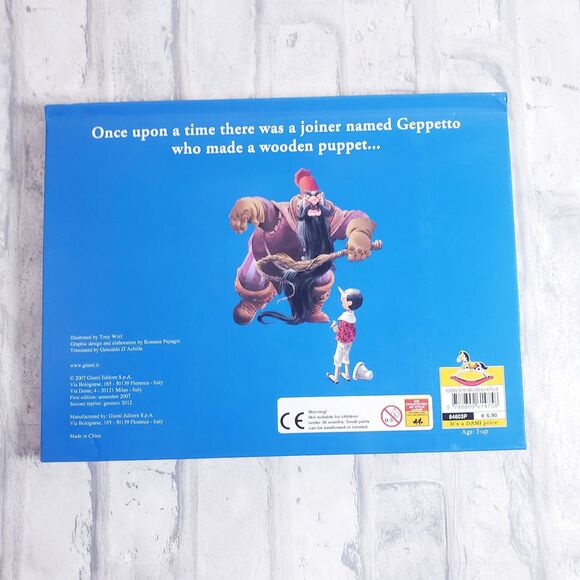 Pinocchio Pop-Up Book - Picture 4 of 4